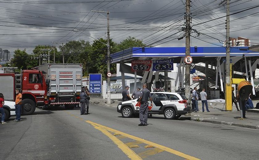 Explosão em posto de gasolina fere quatro pessoas em São Paulo