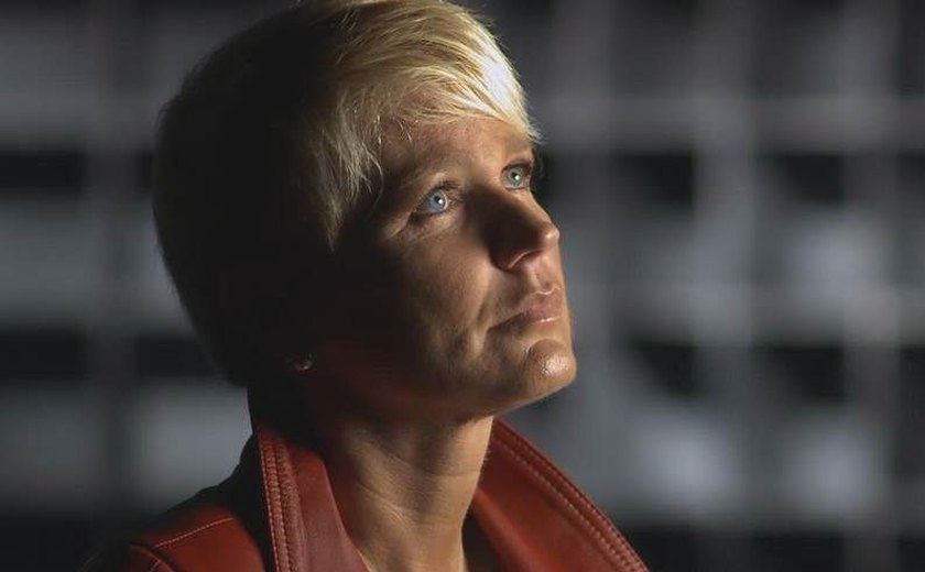 Xuxa retorna à tela da Globo para entrevista a Pedro Bial