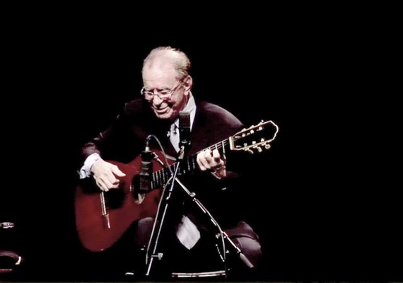 João Gilberto, pai da bossa nova, morre aos 88 anos no Rio de Janeiro