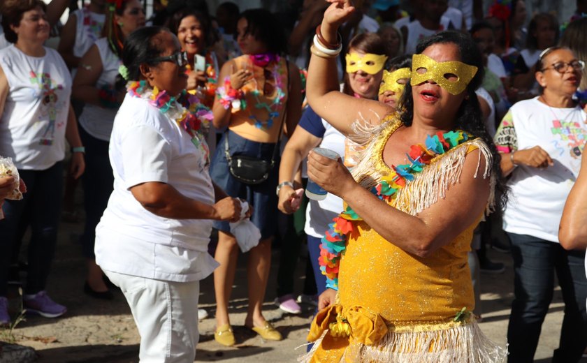 Bloco Maluco Beleza festeja 32ª edição do tradicional desfile de Carnaval