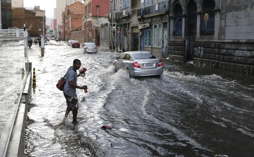 Governo federal articula apoio para afetados pelas chuvas no Rio