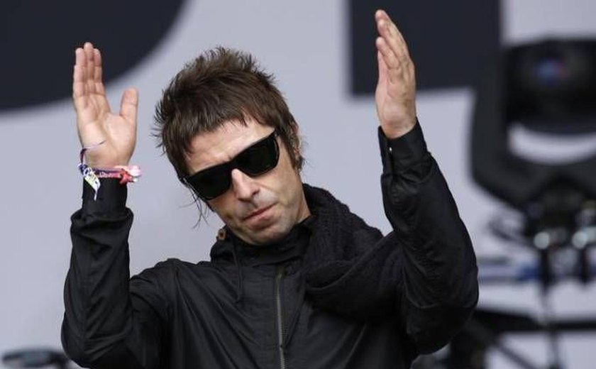 Liam Gallagher, ex-Oasis, vai doar renda de show a vítimas de ataque