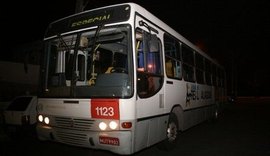 Adolescentes assaltam ônibus são perseguidos e apreendidos pela PM