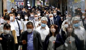 Recorde de casos leva Tóquio a adotar alerta máximo contra Covid-19