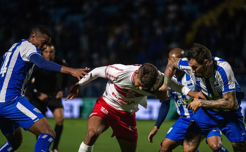 CRB não joga bem e perde para o Avaí em Santa Catarina