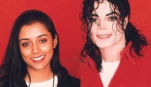 Namorada secreta de Michael Jackson dá detalhes da relação e defende astro