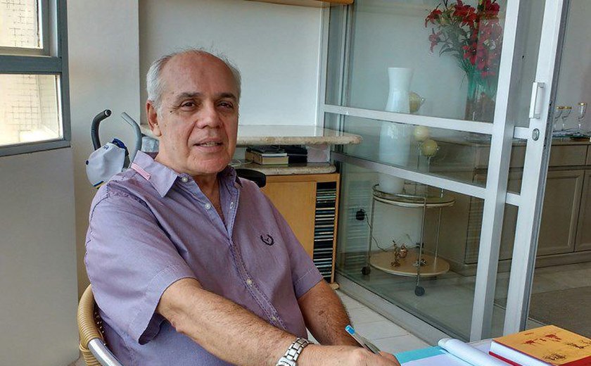 Economista Marcos Calheiros se elege numa eleição que virou destaque no Brasil