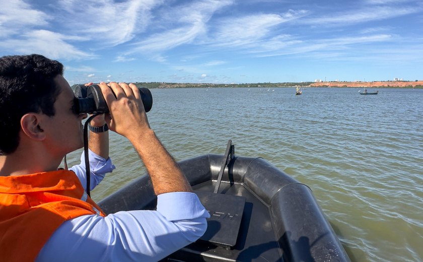 Prefeito JHC acompanha inspeção da Marinha em área da Lagoa Mundaú