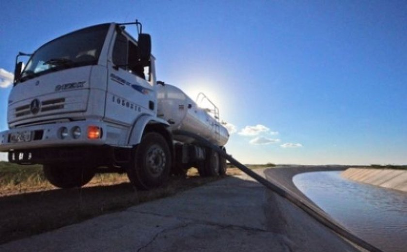 Governador confirma ampliação de oferta de água para combater efeitos da seca