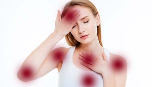 Associação faz panfletagem sobre fibromialgia no Dia Internacional da Mulher