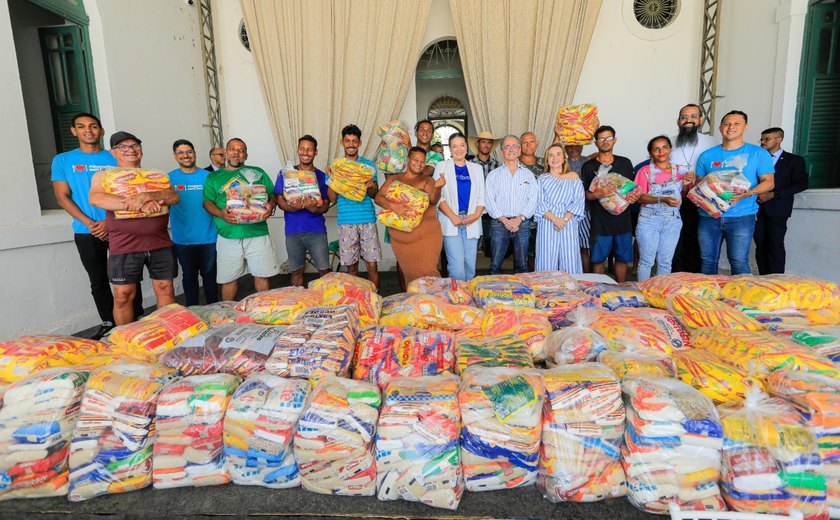 Governo de Alagoas entrega 2,5 toneladas de alimentos à Casa de Ranquines