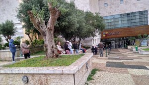 Alagoanos tentam retornar para casa de Portugal  