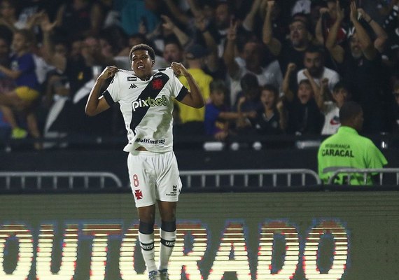 CRB perde a invencibilidade e leva 4 do Vasco fora de casa