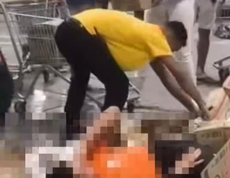 Mulher fica ferida após palete de água sanitária cair em atacarejo de Maceió
