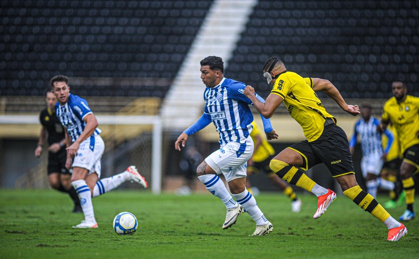 CSA enfrenta Ferroviário em duelo contra o rebaixamento