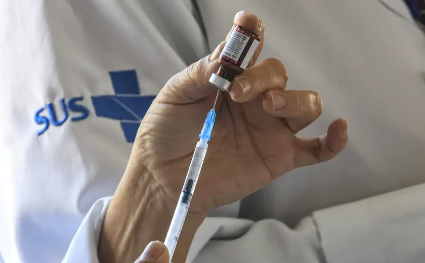 Anvisa amplia indicação de vacina contra meningite