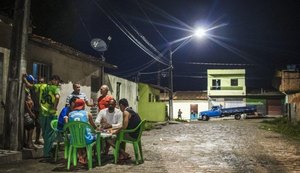 Melhoria da iluminação pública retoma uso de espaços públicos em Maceió