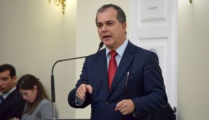 Medeiros tenta desarticular proposta de orçamento impositivo