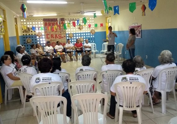 Secretaria Municipal de Saúde promove oficina sobre saúde sexual de idosos