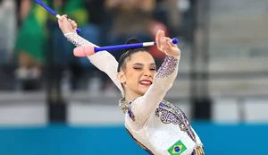 Maria Eduarda e Bárbara Domingos conquistam ouro na ginástica rítmica