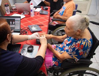 TRE de Alagoas leva serviços eleitorais a lar de idosos em Maceió
