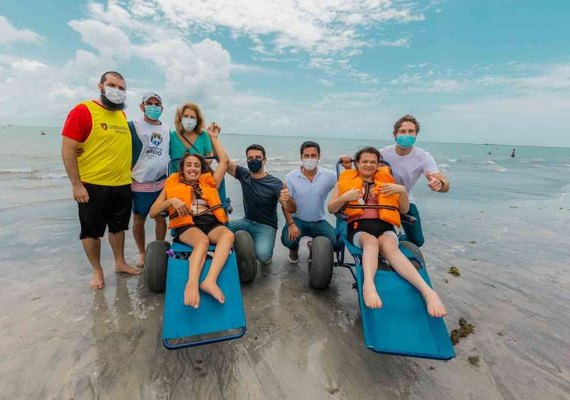 Prefeito JHC participa de edição especial do Praia Acessível