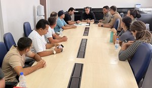 SSP/AL recebe vereador e representantes de grupo envolvido em conflito fundiário em Palmeira dos Índios