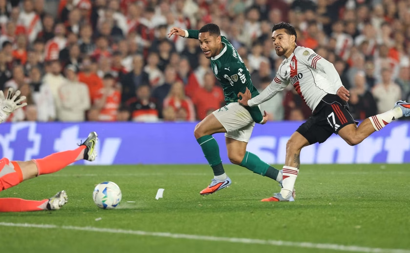 Palmeiras derrota o River Plate no Monumental de Núñez