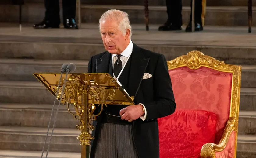 Britânicos apoiam novo rei Charles, desde que ele fique quieto