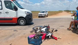 Motociclista fica gravemente ferido em colisão com utilitário em Junqueiro