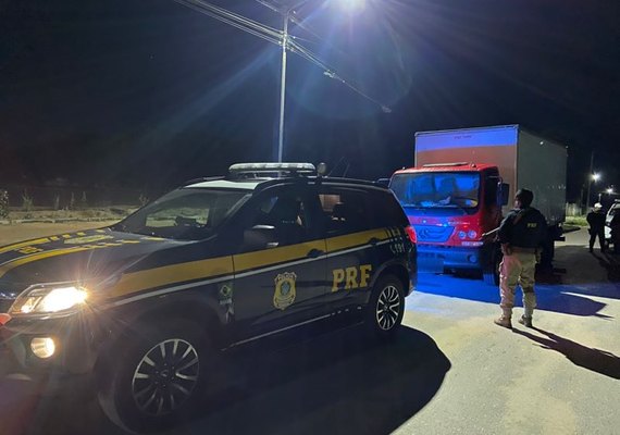 PRF e DEIC prende homem suspeito de roubo de caminhão em Canhotinho (PE)