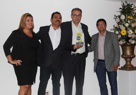 Décimo Prêmio Destaque Empresarial homenageia a Tribuna no Maceió Mar Hotel