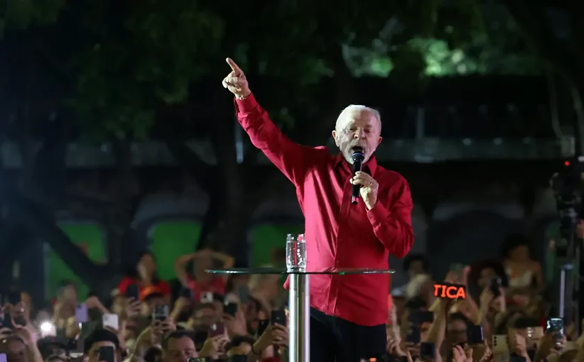 Lula propõe criar Ministério da Segurança e aumento real do mínimo