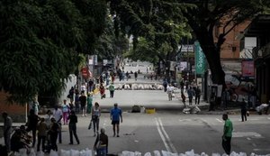 Oposição venezuelana estima em 92% adesão à greve geral contra Maduro