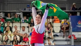 Maria Clara Pacheco é campeã mundial de taekwondo na China