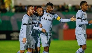 Grêmio arrasa Chapecoense na Arena Condá em jogo de 9 gols