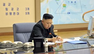 Líder da Coreia do Norte, Kim Jong-un é reeleito pelo Parlamento
