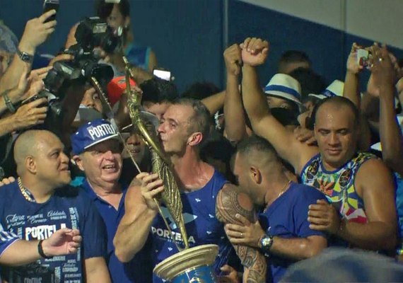 'Portela se livrou de um fardo e agora vai voar livre', diz Paulo Barros