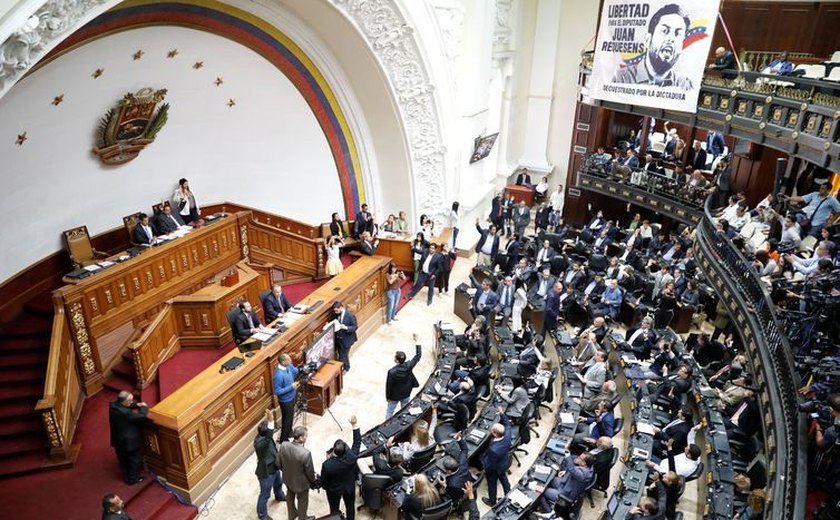 Relatos de violência são detalhados no Parlamento da Venezuela