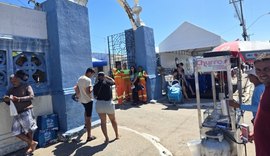 Cemitérios da capital registraram cerca de 70 mil visitantes no Dia de Finados