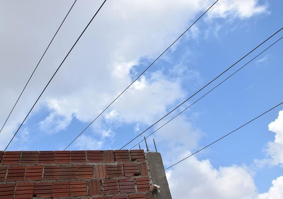 Crea fiscaliza edificações próximas a linha de alta tensão no São Jorge