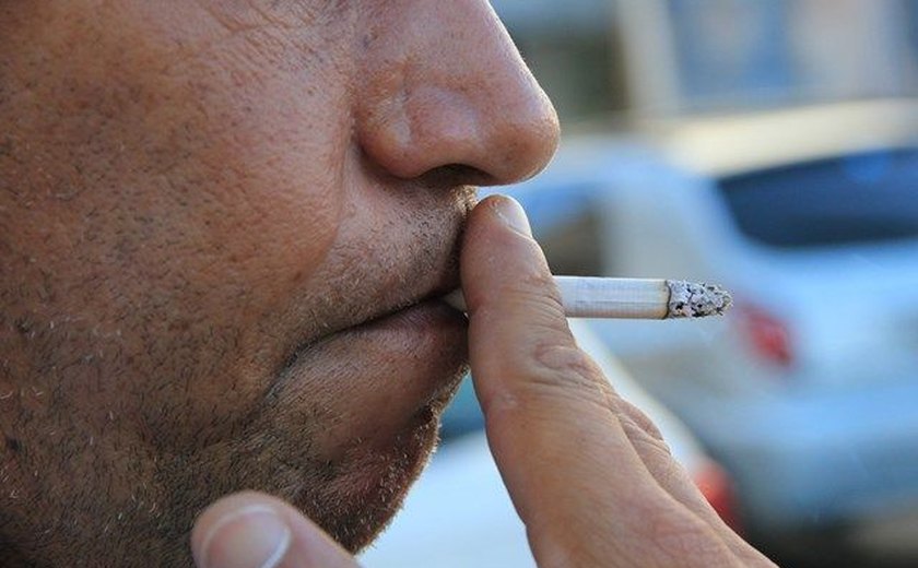 Na contramão nacional, número de fumantes passivos cresce em Maceió