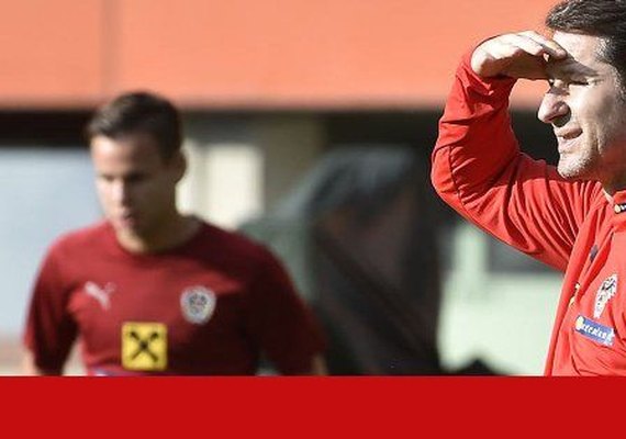 Sobrenome do técnico da Áustria vira meme para narração de Galvão Bueno