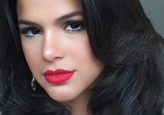 Bruna Marquezine nua em série agita internet e atriz festeja papel: 'Desafiador'