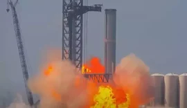 Foguete da SpaceX explode durante teste de solo