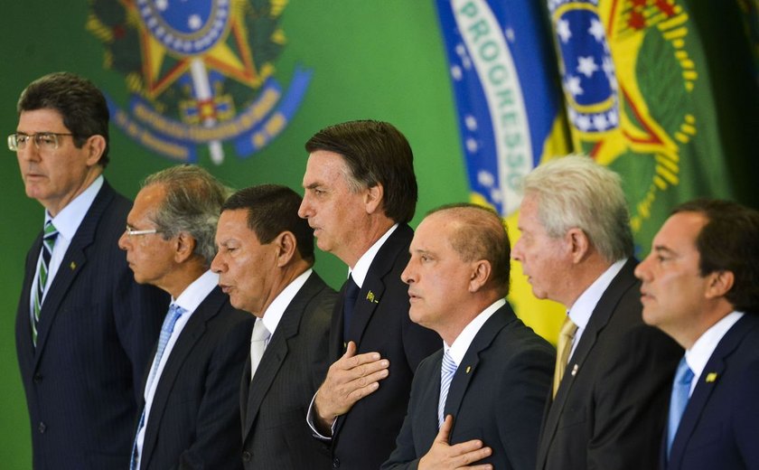 Presidente do BNDES está com 'cabeça a prêmio', diz Jair Bolsonaro