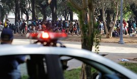 Ação policial causa confusão entre usuários na nova Cracolândia em SP