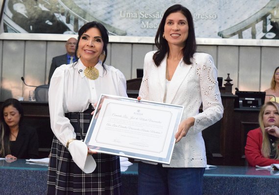 Aninha Monteiro recebe comenda da Assembleia por contribuição ao turismo e à cultura de Alagoas