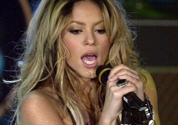 Shakira cancela apresentações por ‘motivos pessoais’ e fãs passam a especular