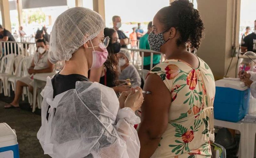 Mais de 94 mil pessoas estão atrasadas para 2ª dose das vacinas contra Covid-19 em Maceió